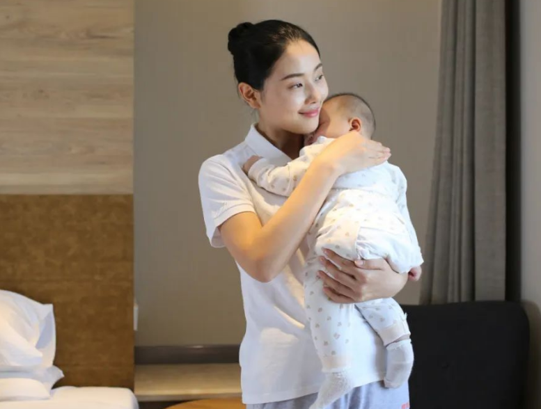 新生兒多久可以抱出門？需要注意什么？新手爸媽要知道